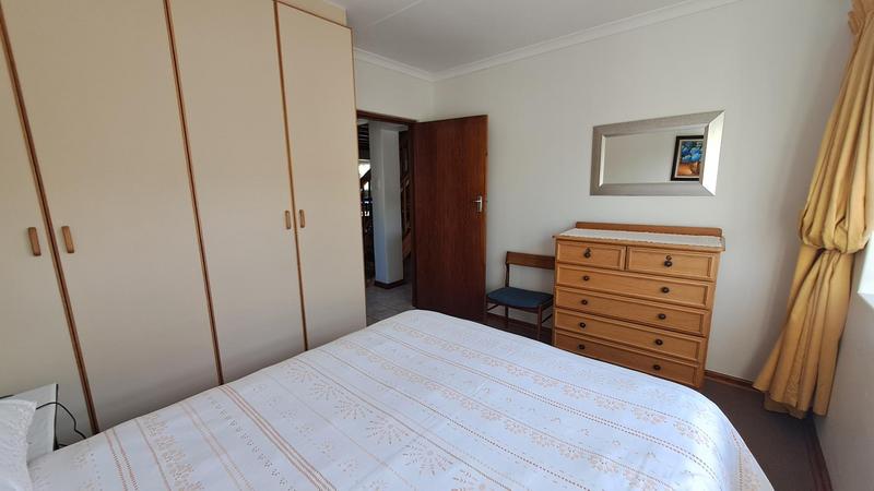 2 Bedroom Property for Sale in Stilbaai Wes Western Cape